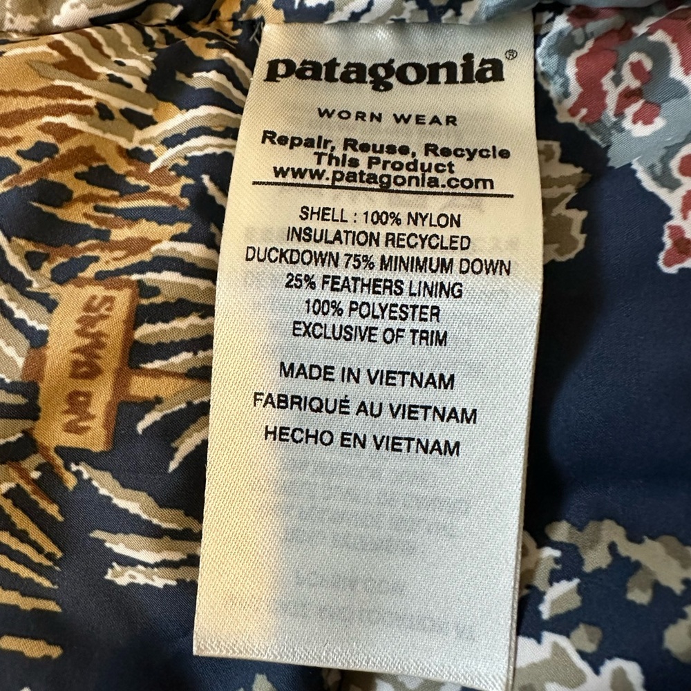 Patagonia Women's Bivy Hooded Vest - Picture 5 of 10